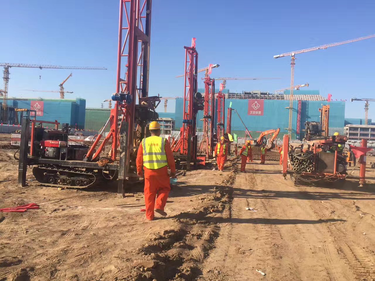 北京城市行政副中心办公区启动区地热两能供热供冷项目